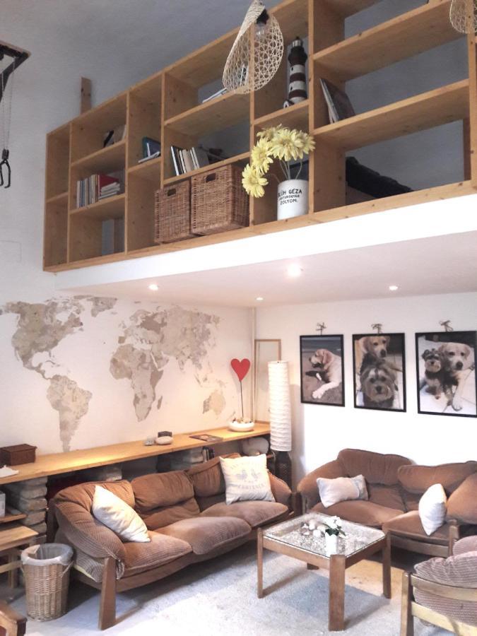 Unique, Homey With Free Parking In Apartmán *