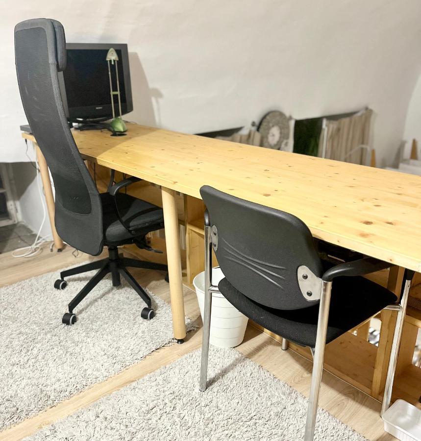 Unique, Homey With Free Parking In Apartmán Budapešť